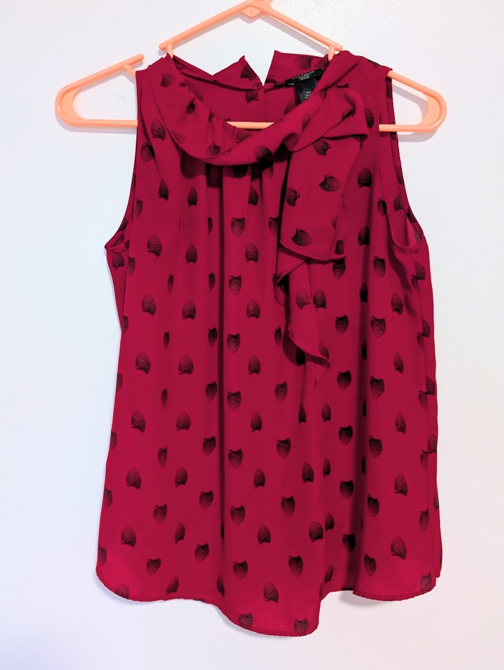 Ann Taylor Sleeveless Red Blouse with Shell Print Ladies XSP